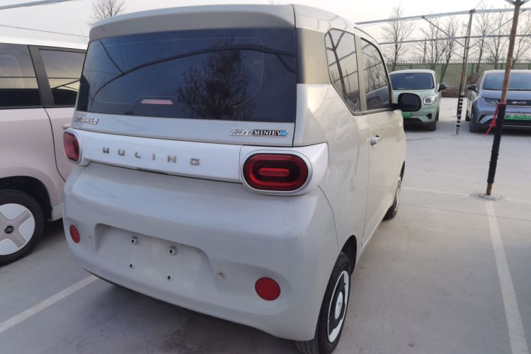 五菱汽车 宏光MINIEV 2024款 第三代 215km 青春版车身外观7