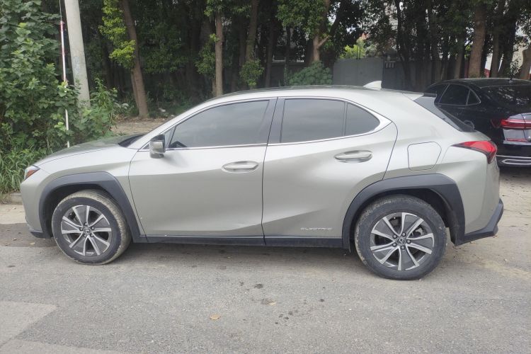 雷克萨斯UX新能源 2020款 300e 纯·悦版车身外观6003