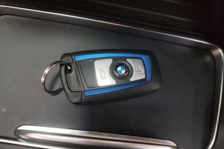 宝马4系 2019款 425i M运动套装中控内饰7001