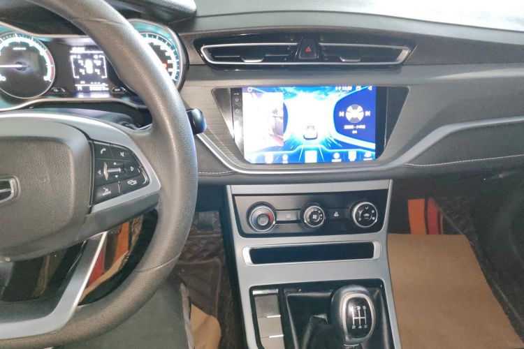 吉利汽车 帝豪 2021款 UP 1.5L 手动舒适型中控内饰16