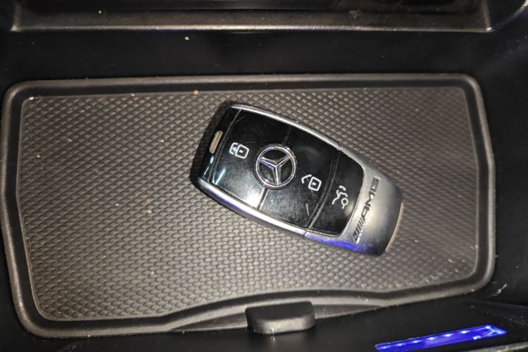 奔驰E级(进口) 2019款 E 200 轿跑车中控内饰11