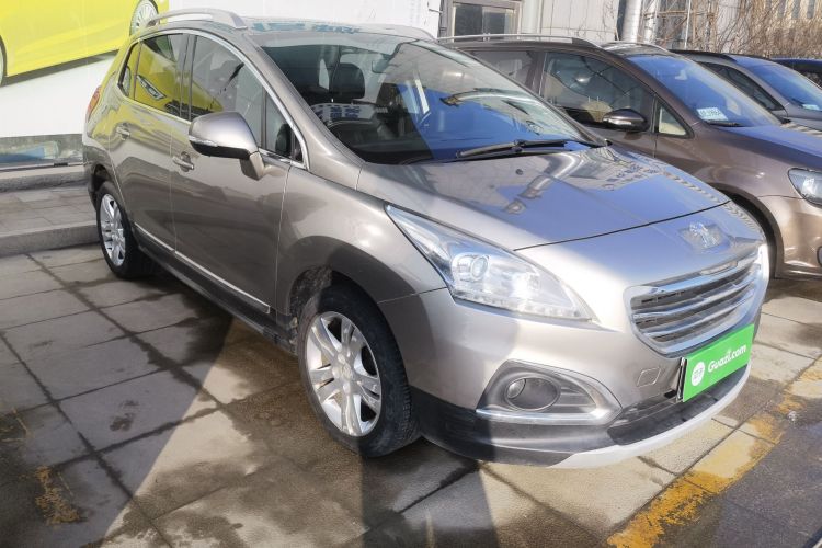 标致3008 2015款 1.6THP 自动潮流版车身外观3