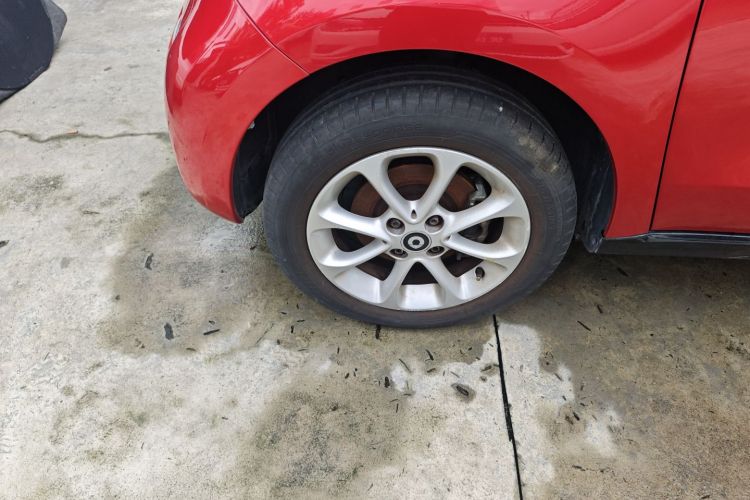 smart forfour 2018款 1.0L 52千瓦灵动版车身外观6007