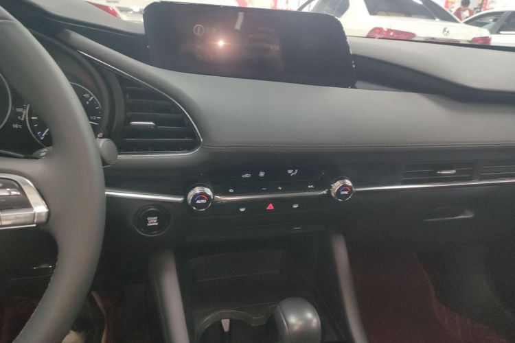 马自达3 昂克赛拉 2023款 2.0L 自动质炫版中控内饰16