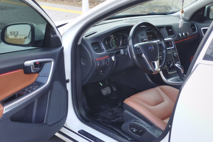 沃尔沃S60 2014款 S60L T5 智越版中控内饰20