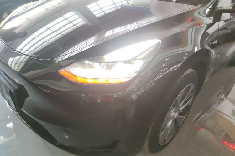 特斯拉 Model Y 2022款 后轮驱动版局部细节36