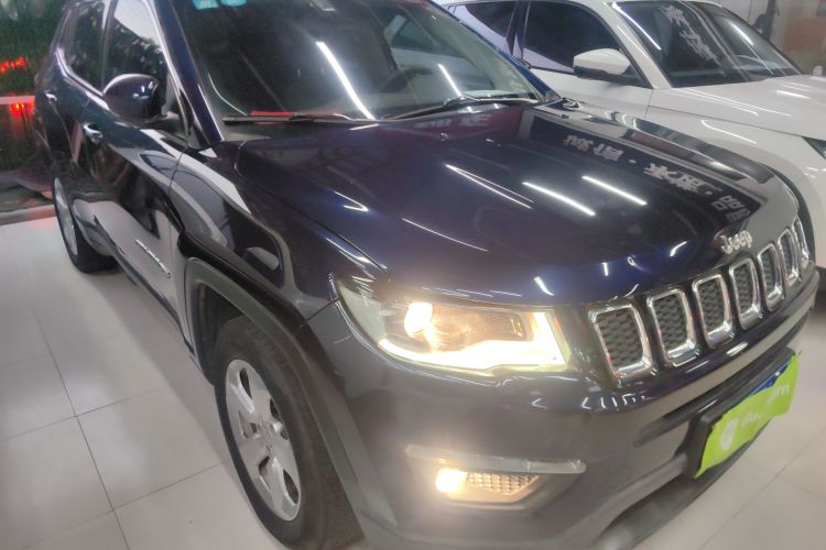 Jeep 指南者 2020款 220T 自动领先版车身外观6002