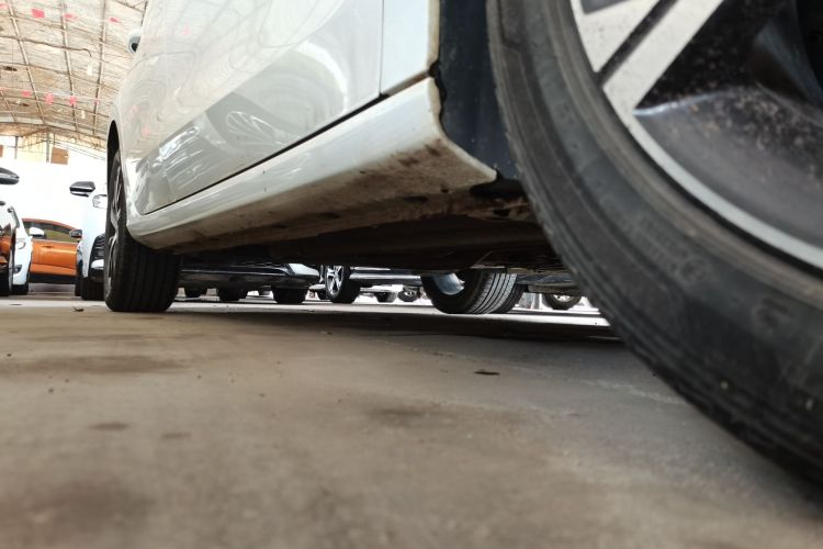 吉利汽车 帝豪 2022款 第4代 1.5L CVT尊贵型局部细节9001