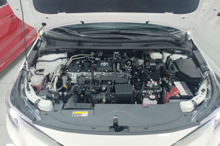 丰田 雷凌 2023款 智能电混双擎 1.8L 豪华版局部细节24