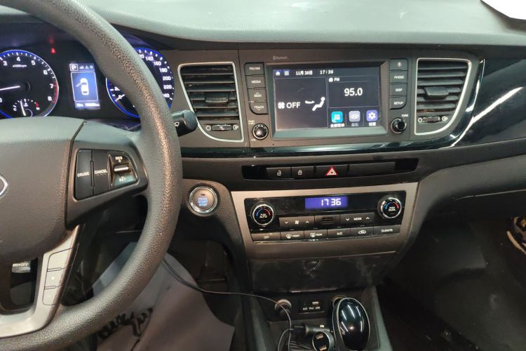 现代 名图 2016款 1.8L 自动智能型GLS中控内饰16