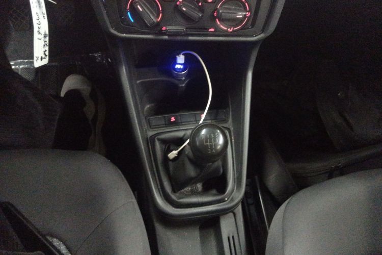 大众 桑塔纳 2019款 1.5L 手动风尚版 国VI局部细节18