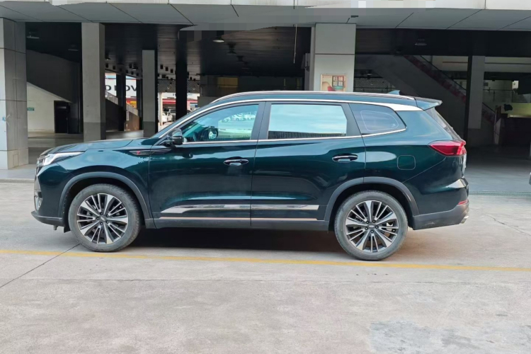 奇瑞 瑞虎8 PRO 2022款 390T 两驱浩瀚版 5座车身外观4