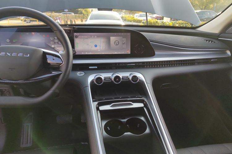 星途凌云 2025款 400T 四驱国际版中控内饰16