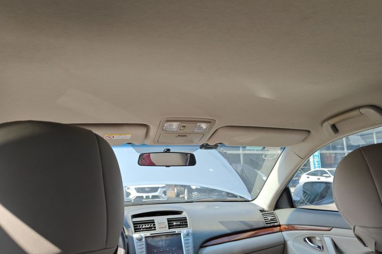 丰田 凯美瑞 2013款 200E 经典精英版中控内饰22