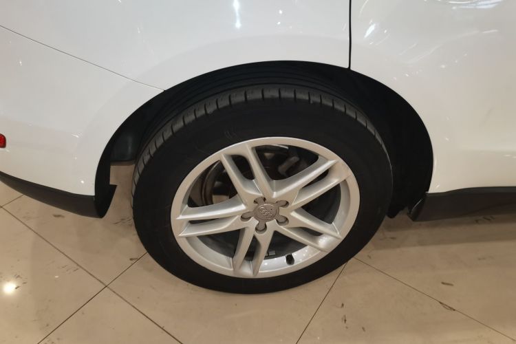 奥迪Q5 2016款 40 TFSI 舒适型车身外观6008