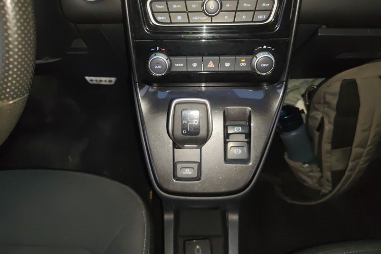 欧拉iQ 2018款 进取型中控内饰18