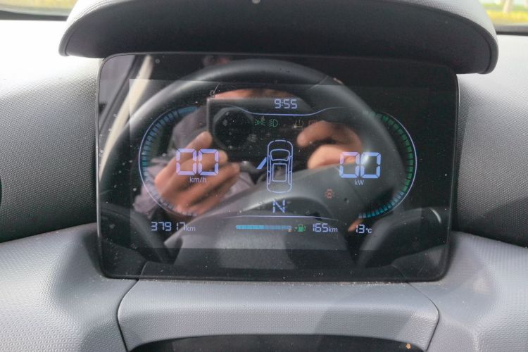 零跑汽车 零跑T03 2020款 400标准版局部细节14