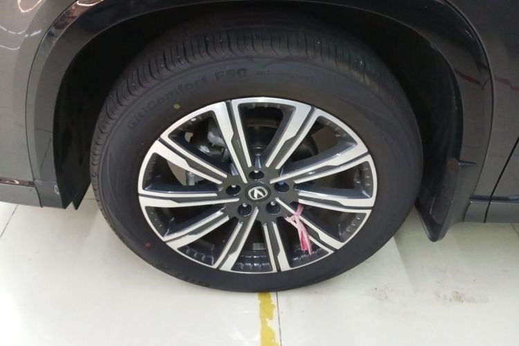 长安CS75 PLUS 2024款 第三代 冠军版 1.5T 智驾劲航型车身外观6007