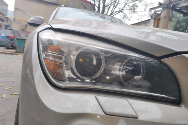 宝马X1 2015款 sDrive18i 领先晋级版车身外观8