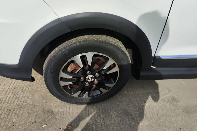 东风风光 风光370 2018款 S370 1.5L CVT豪华型 7座车身外观6002