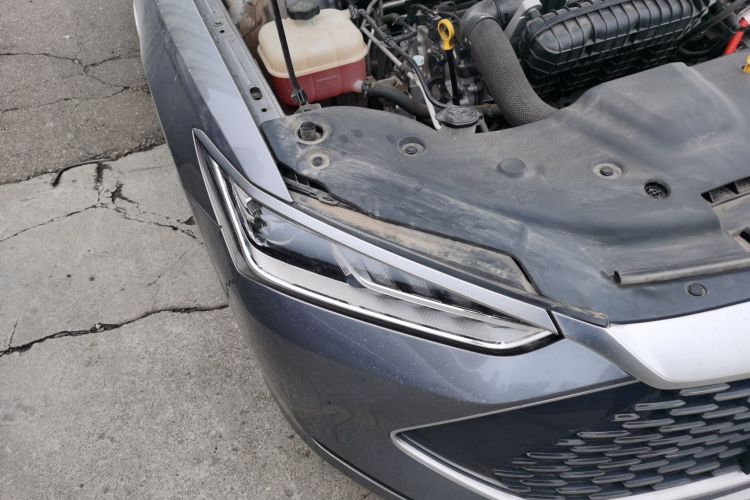 比亚迪 秦PLUS 2023款 冠军版 DM-i 55KM领先型车身外观8