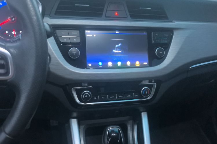 吉利汽车 远景X3 2017款 1.5L 自动精英型局部细节16