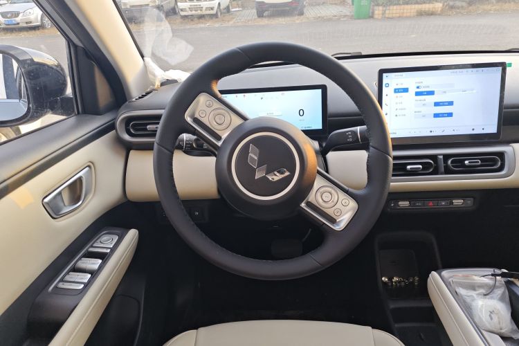 五菱汽车 五菱缤果PLUS 2024款 330km 五座版局部细节13