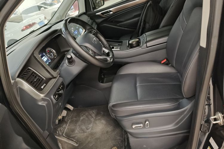 广汽传祺 传祺M8 2021款 领秀系列 390T 尊享版中控内饰19