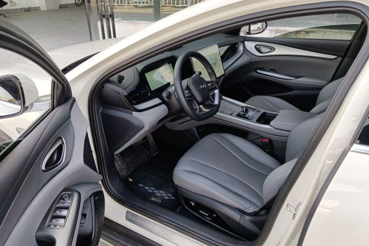 比亚迪 海豹07 DM-i 2025款 智驾版 DM-i 1.5L 125km 尊贵型中控内饰20