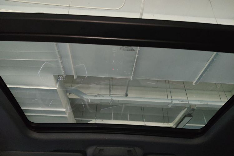 奥迪Q4 e-tron 2024款 40 e-tron 创行版中控内饰22