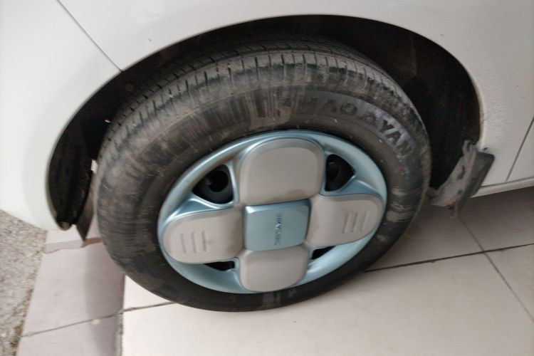 吉利银河 2024款 熊猫mini 200km 耐力熊车身外观6007