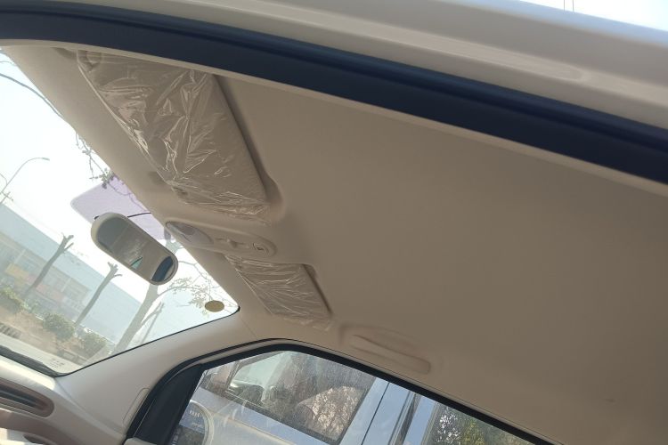 奔腾小马 2026款 222km 炫彩马中控内饰22