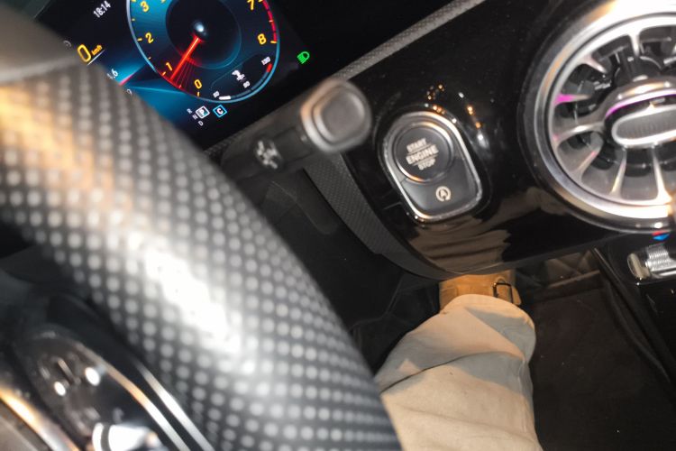 奔驰CLA 2021款 CLA 200 猎跑车中控内饰18