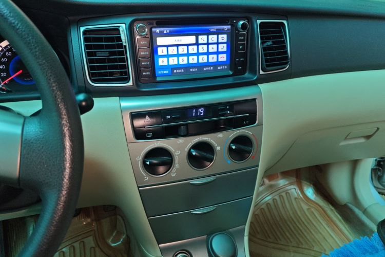 丰田 花冠 2013款 1.6L 自动豪华版局部细节16