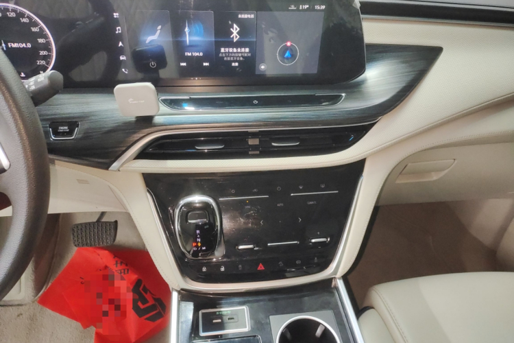 别克GL8 2020款 ES陆尊 653T 舒适型中控内饰16