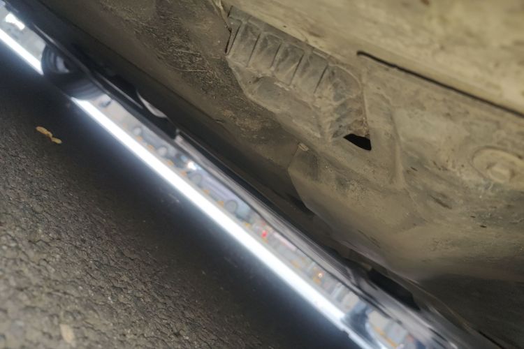 宝马5系 2020款 530Li 领先型 M运动套装局部细节9001