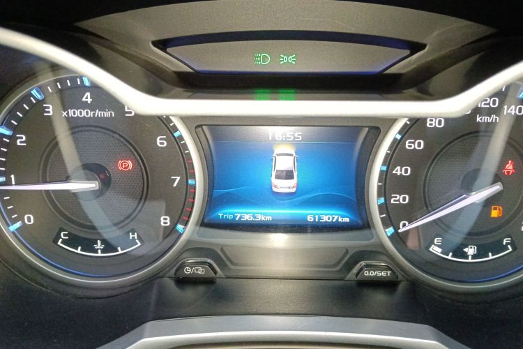 吉利汽车 帝豪 2017款 三厢百万款 1.5L 手动豪华型中控内饰14