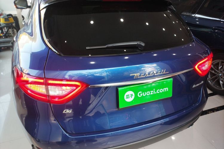 玛莎拉蒂 Levante 2019款 3.0T 标准版 国VI车身外观6