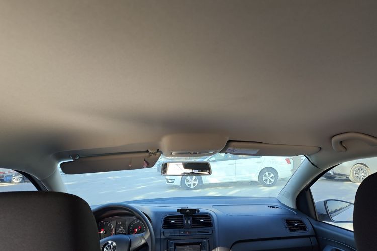 大众 Polo 2016款 1.4L 手动风尚型中控内饰22