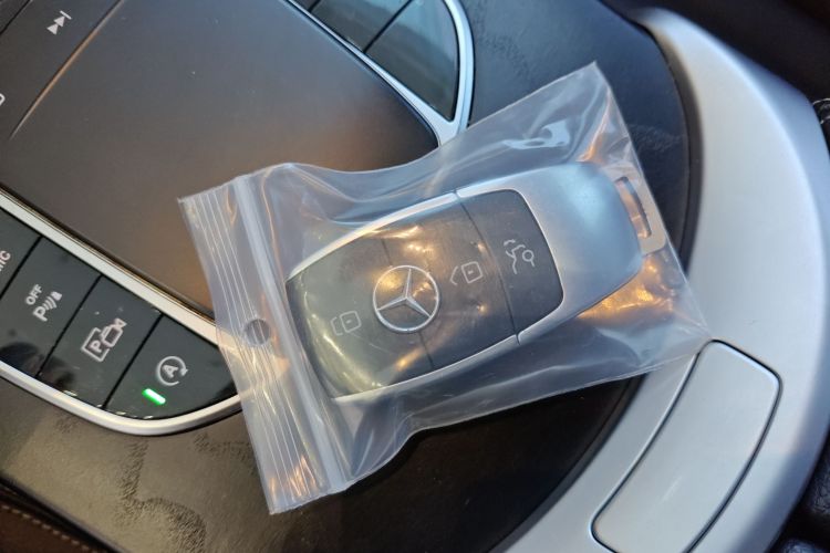 奔驰C级 2020款 C 260 L 运动版中控内饰11