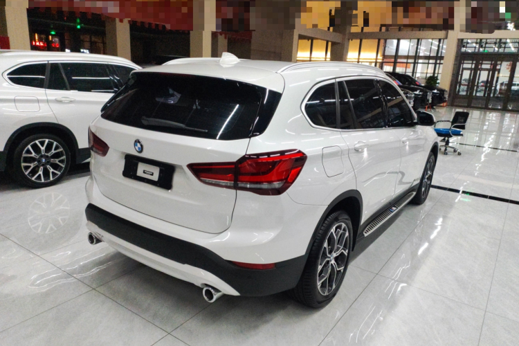 宝马X1 2022款 sDrive25Li 领先型车身外观7