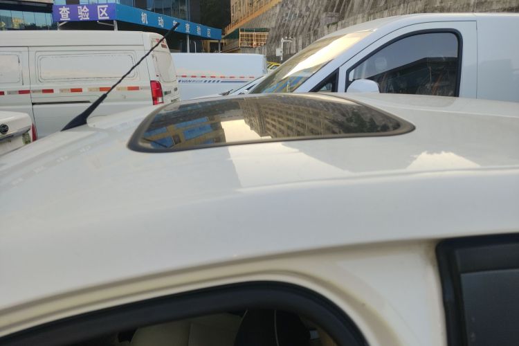 福特 福睿斯 2015款 1.5L 手动时尚型局部细节57