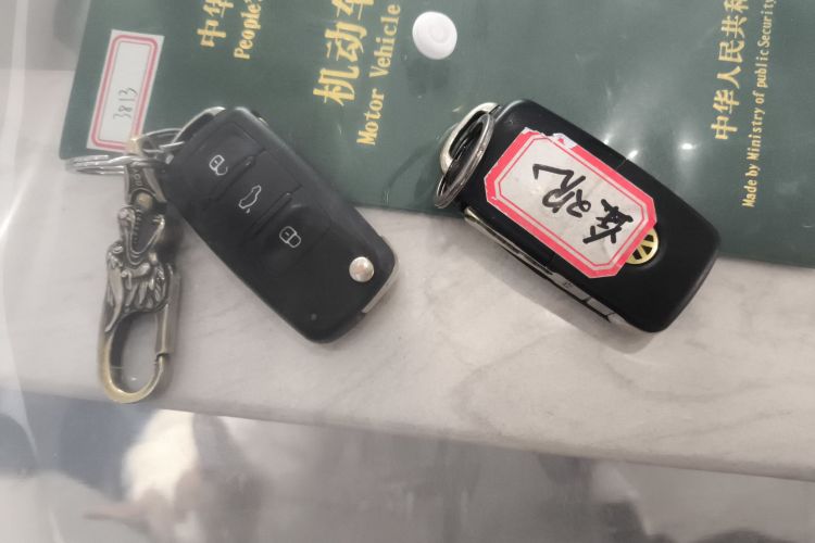 大众 途观 2017款 300TSI 自动两驱丝绸之路风尚版中控内饰7001