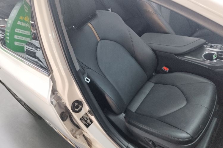 丰田 凯美瑞 2023款 2.5G 豪华版局部细节41