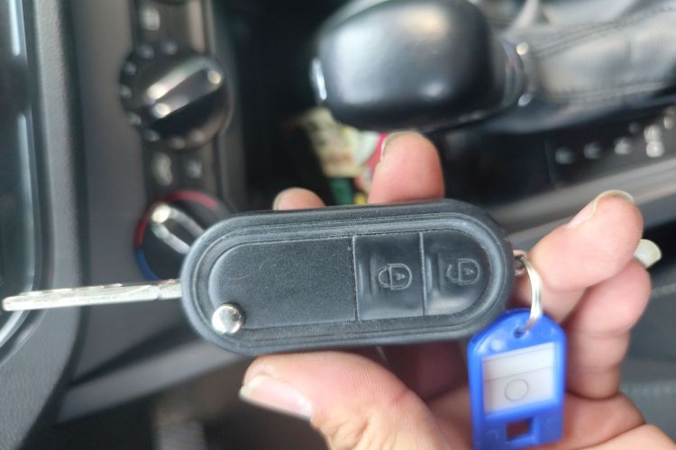 名爵3 2017款 1.5L 自动智联精英版中控内饰7001