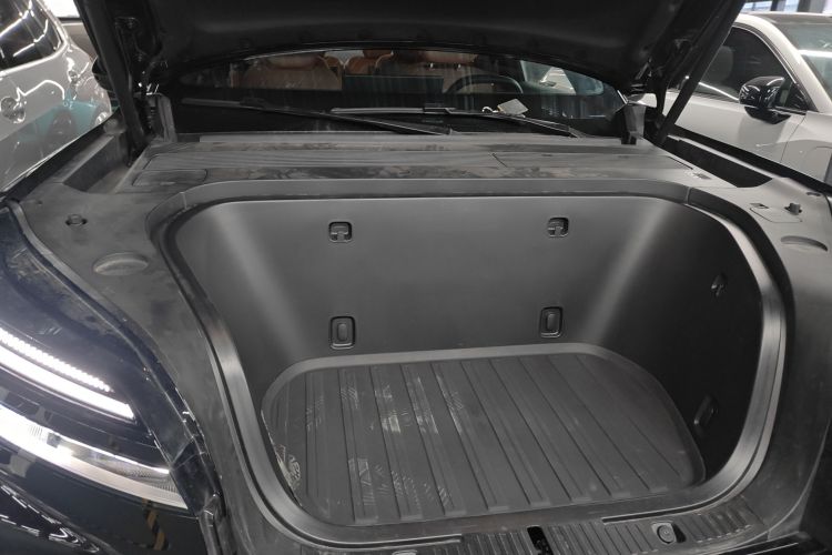 乐道L90 2025款 Pro 六座版机舱底盘24