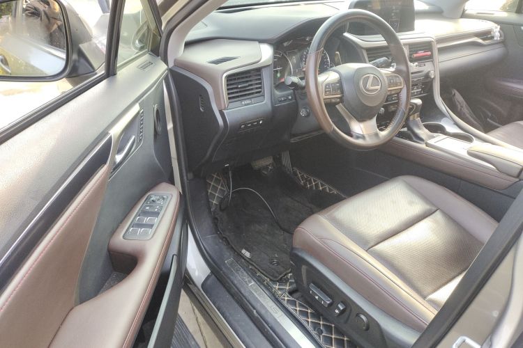 雷克萨斯RX 2020款 改款 450hL 四驱典雅版7座中控内饰20