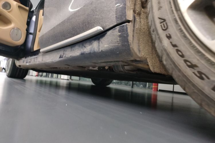 鸿蒙智行 享界S9 2025款 增程 Ultra局部细节9002