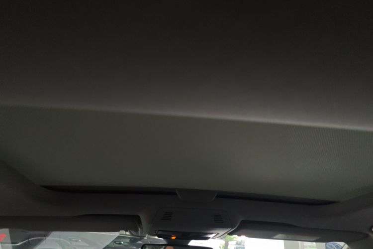 大众 2025款 凌渡L 280TSI DSG酷辣版中控内饰22