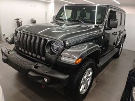 Jeep 牧马人 2019款 2.0T Sahara 四门版 国VI